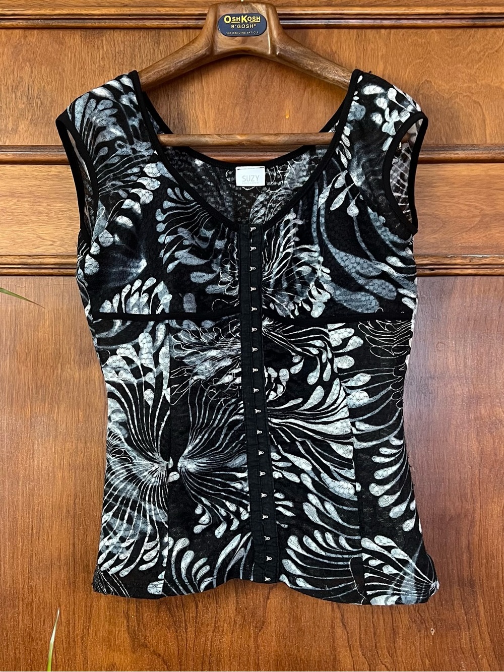 Vintage Black & White Printed Cap-Sleeve Top
